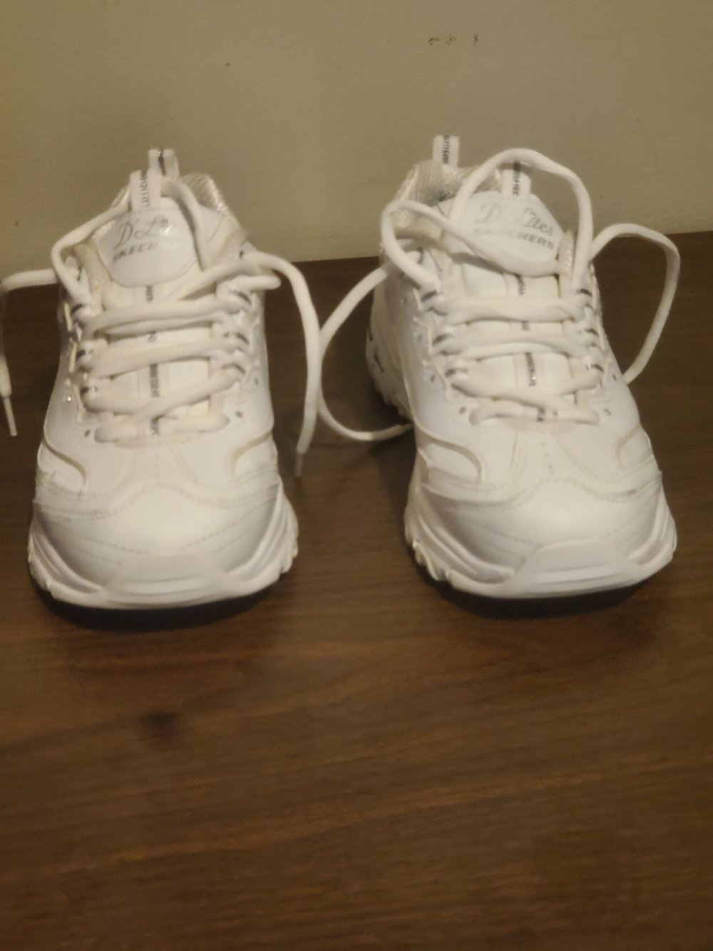 Skechers D' Lites "New without box" - Picture 3 of 13